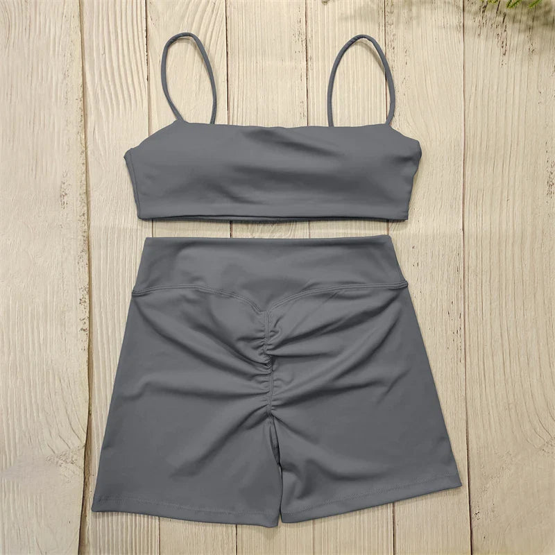 Kurze Fitness Kombination, Elegante Trainingsbekleidung