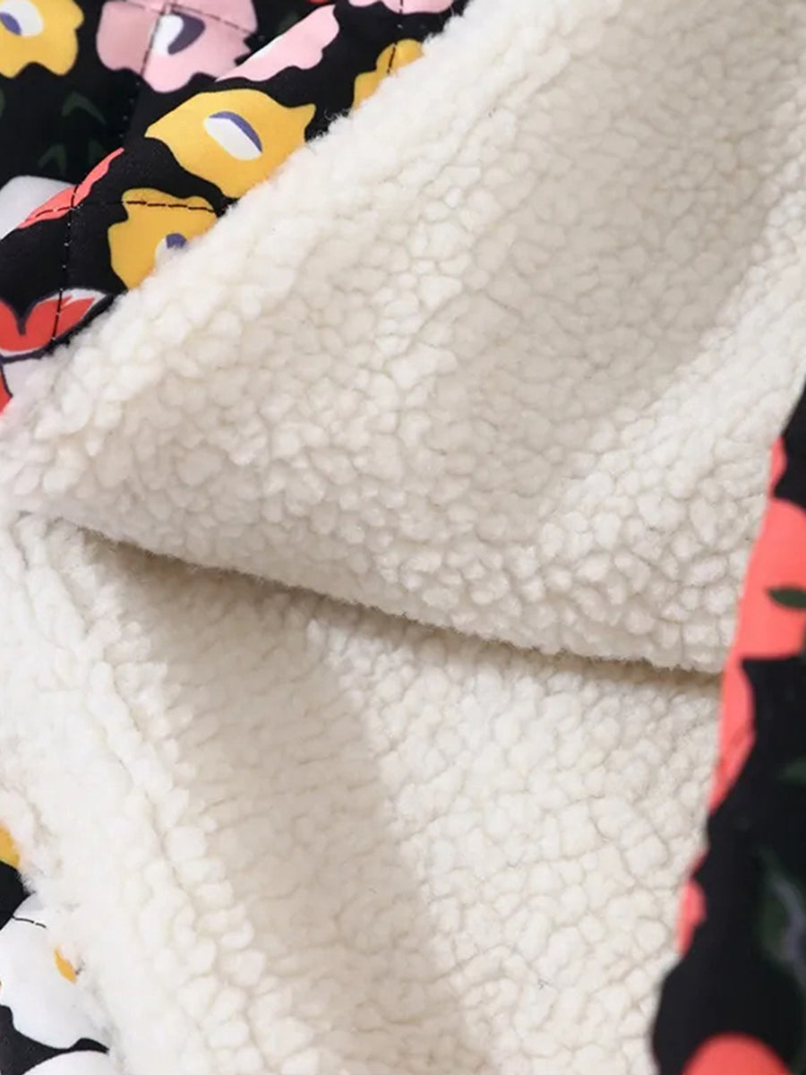 ColorCascade - Stylischer Mantel für den kommenden Frühling