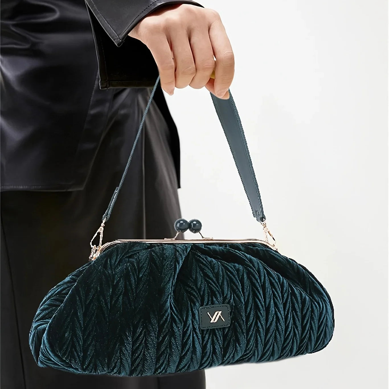 Retro Damen Schultertasche aus Samt mit Bambusblatt – Große Kapazität, ideal für Weihnachtsfeiern