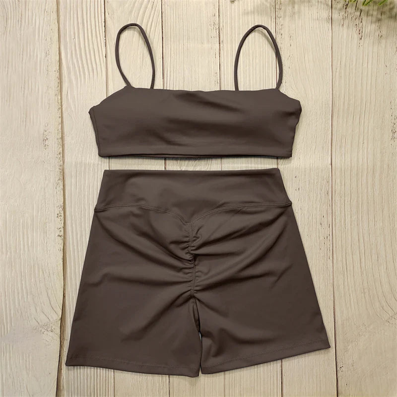 Kurze Fitness Kombination, Elegante Trainingsbekleidung