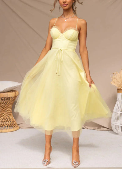 Lorianna – Traumhaftes Kleid im Korsett-Stil