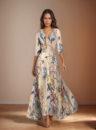 Adèle – Fließendes Minikleid mit modernem Schößchen