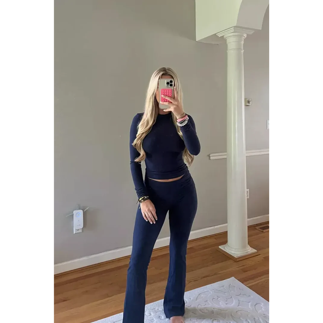 Jennica Slim-Fit Pullover und Hosen Set