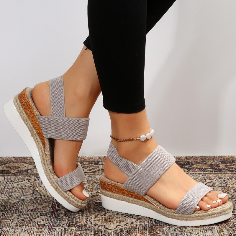 Suzanne – Elegante Plateausandalen für stilvolle Sommerauftritte