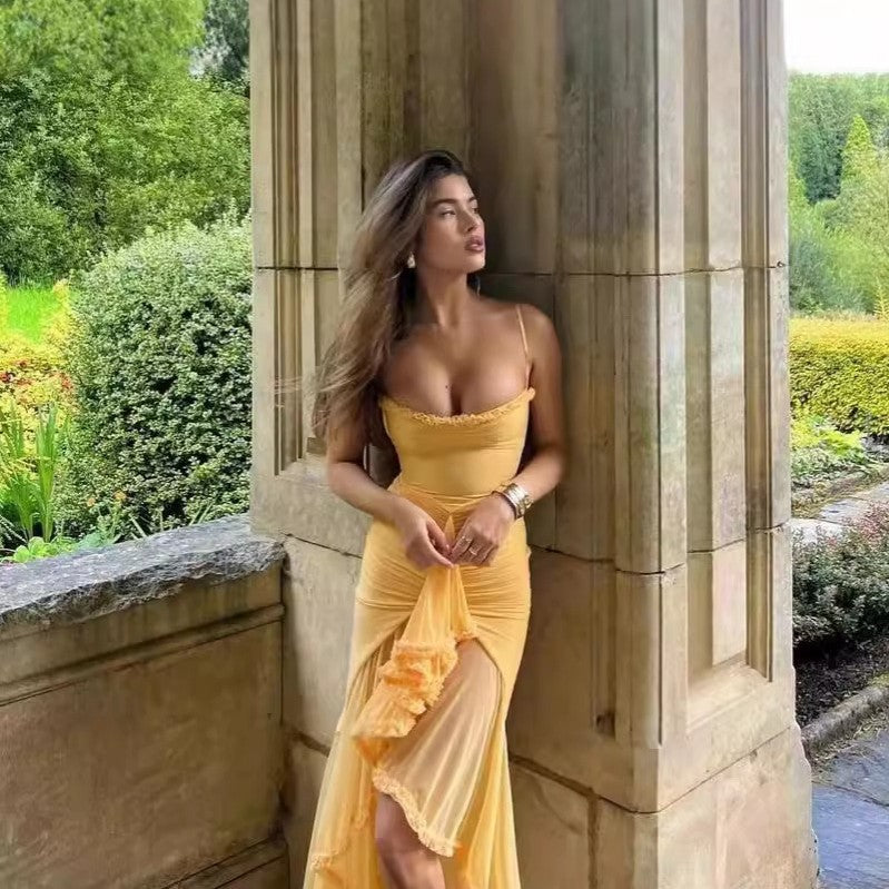 Sienna - Trägerloses Kleid mit Rüschen