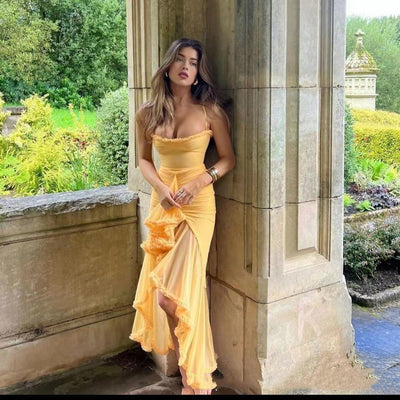 Sienna - Trägerloses Kleid mit Rüschen