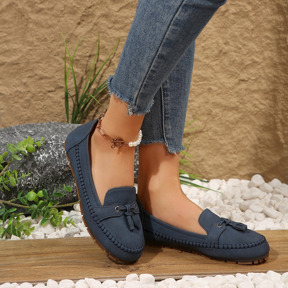 Clara - Mit Quasten bestickte Loafer mit lässigem Design