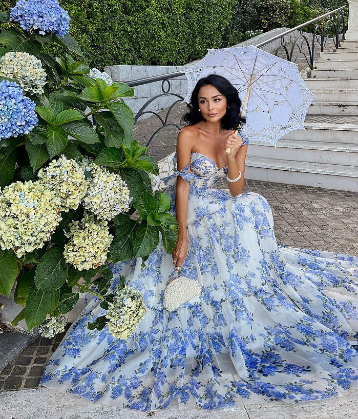 Aurora - Langes geblümtes Kleid im Prinzessinnen-Stil für einen märchenhaften Sommer