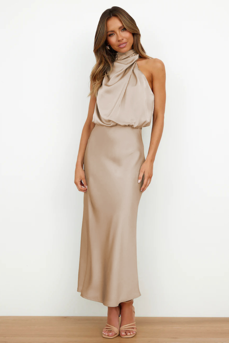 Fiona | Elegantes Abendkleid Mit Hohem Kragen