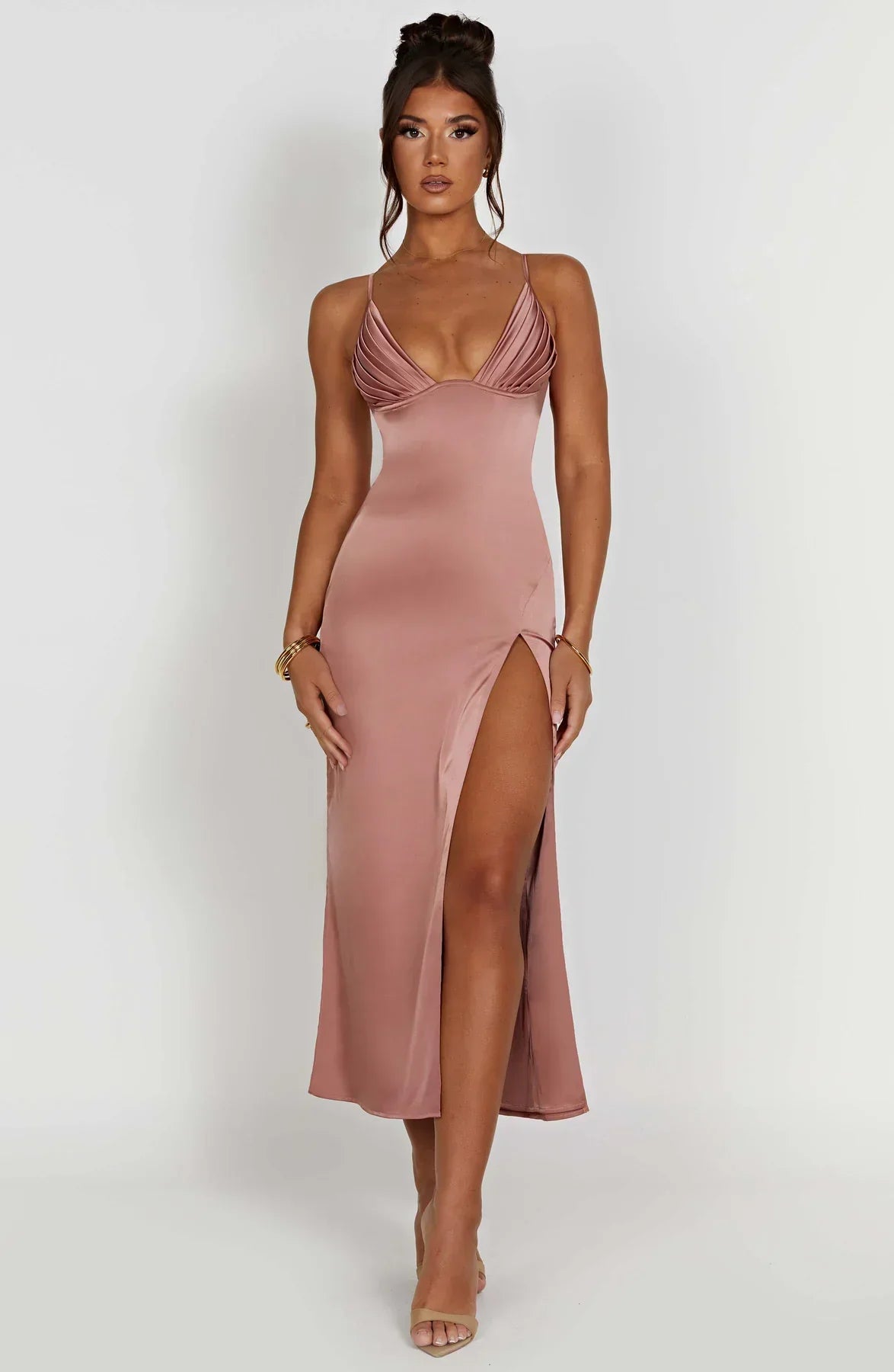 Elegantes Midikleid Mit Spaghettiträgern