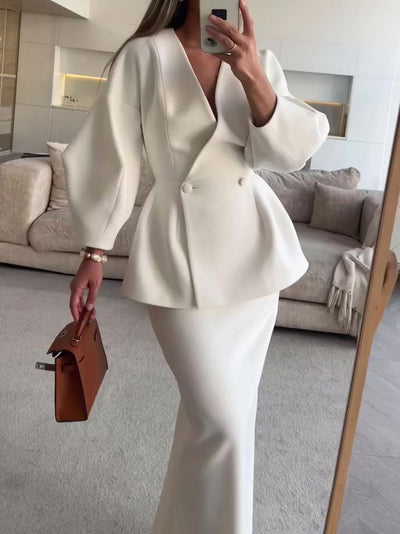 Regina - Elegantes Ensemble mit strukturiertem Blazer und langem, tailliertem Rock