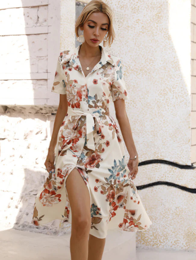 Maecee – Leichtes Kleid mit Blumenkragen