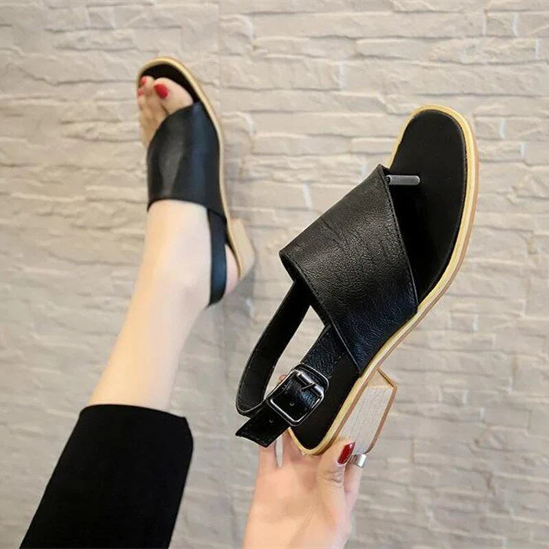 Isabelline – Minimalistische Slingback-Sandalen mit Blockabsatz