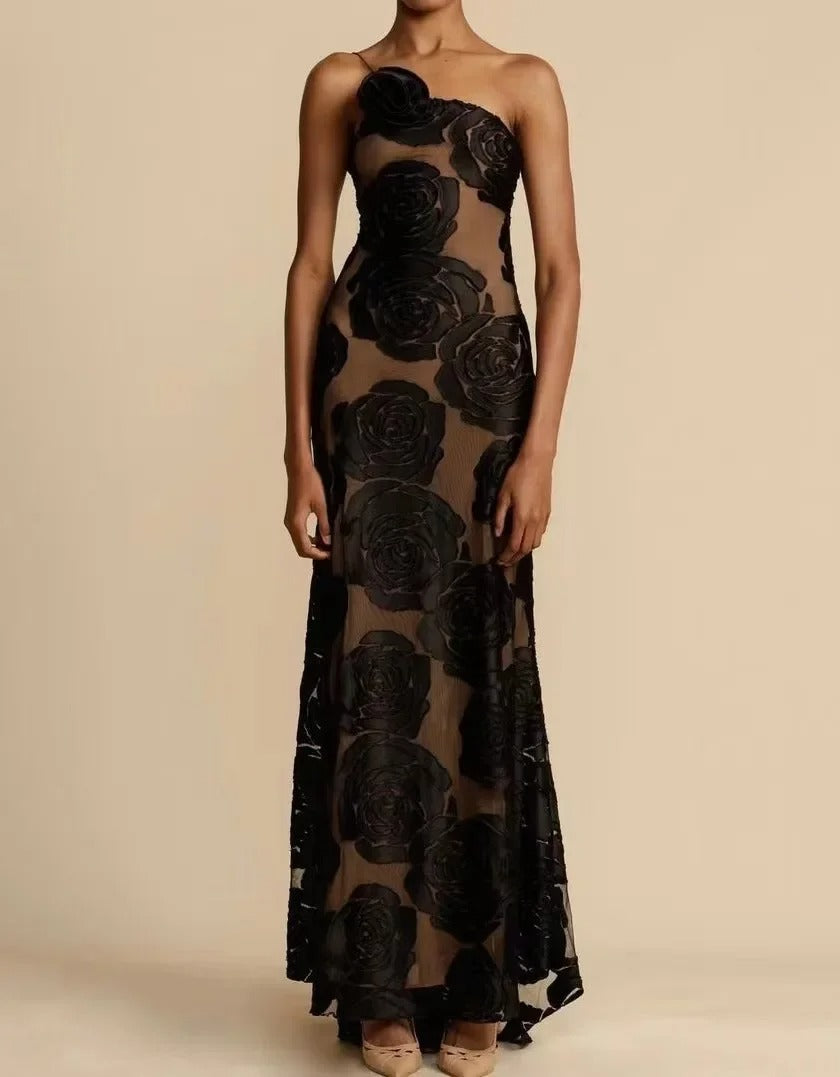 Elegantes langes Kleid aus geblümtem Mesh