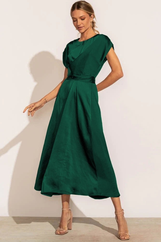 Feline | Wunderschönes, Elegantes Midi-Abendkleid