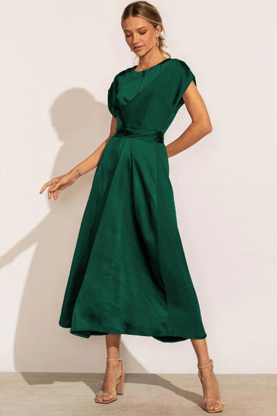 Feline | Wunderschönes, Elegantes Midi-Abendkleid